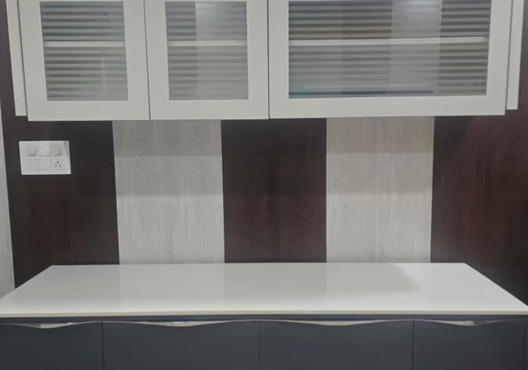 Crockery Unit with Glass Cabinets